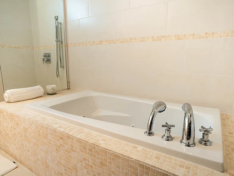 35 Palmas Del Mar Cond Harbour Lcks — Photo 11