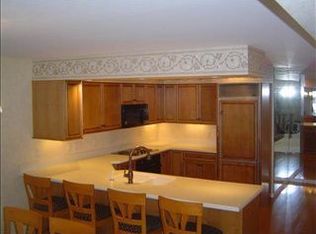 824 Pennsylvania Ave, Harbor Springs, MI 49740