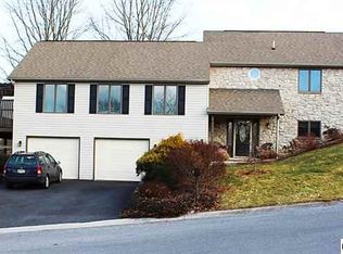 50 Saint Andrews Way, Etters, PA 17319