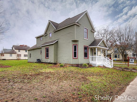 2nd image of 172 Centennial Ave E