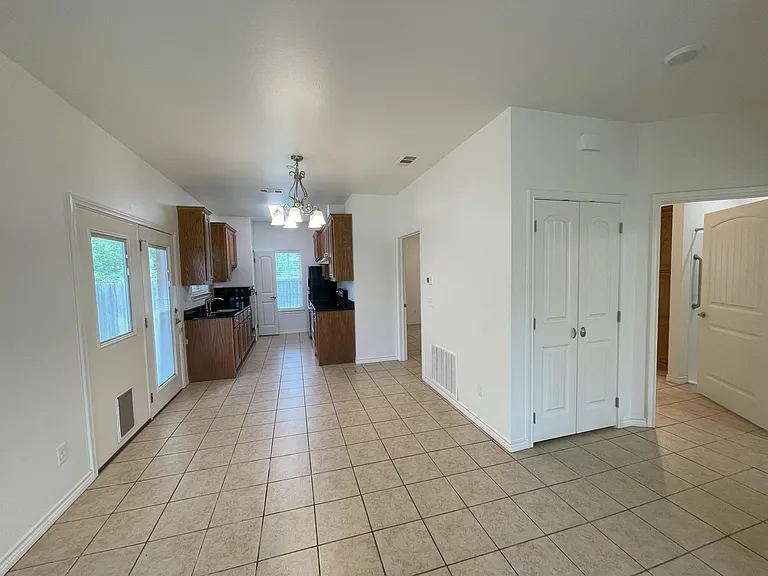 Living/Kitchen