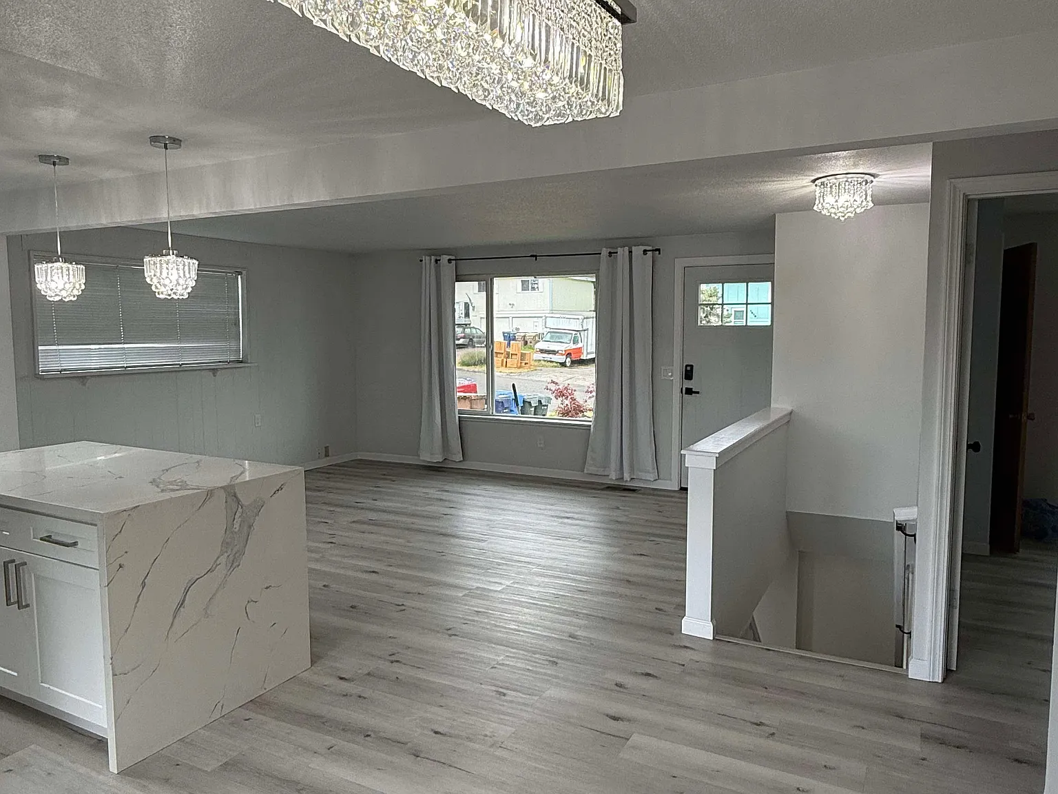 4617 N Bristol St — Photo 3