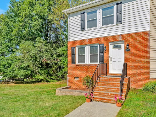 539 Westminister Ln, Salem, VA 24153
