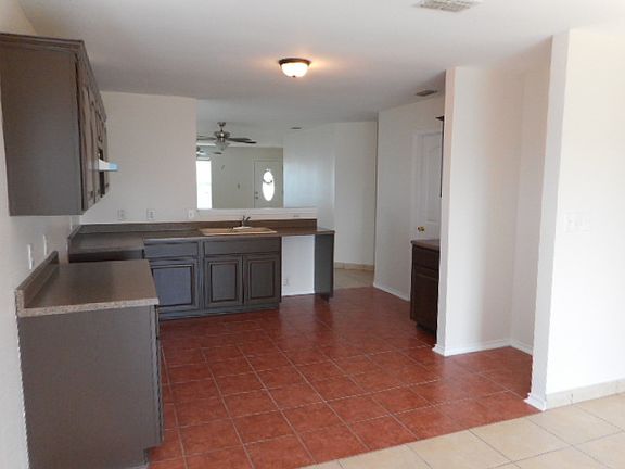 3rd image of 2186 Cabo Dr