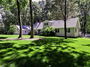 2 Jacks Path, Saint James, NY 11780