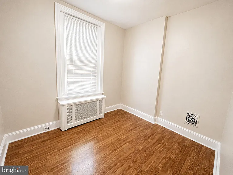 2309 W Firth St — Photo 9