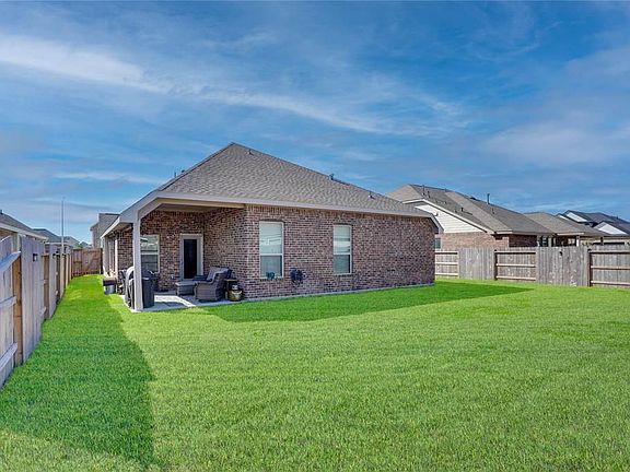 2nd image of 4607 Lake Mill Ct