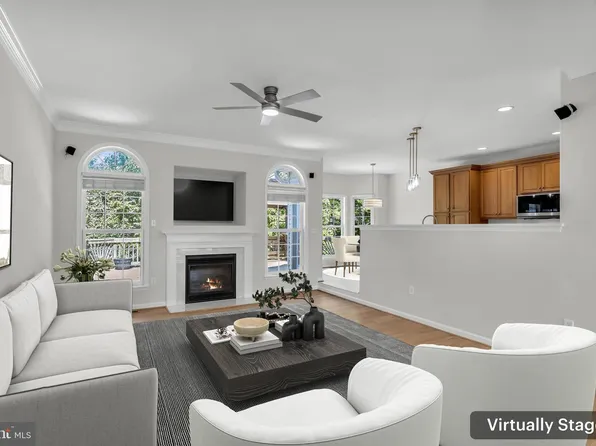 39 River Ridge Ln, Fredericksburg, VA 22406