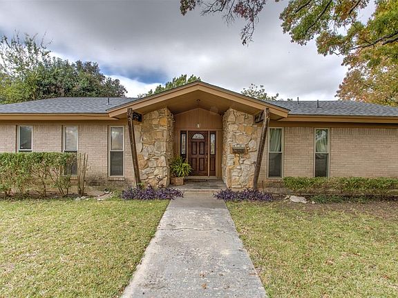 5th image of 3920 Burkett Dr