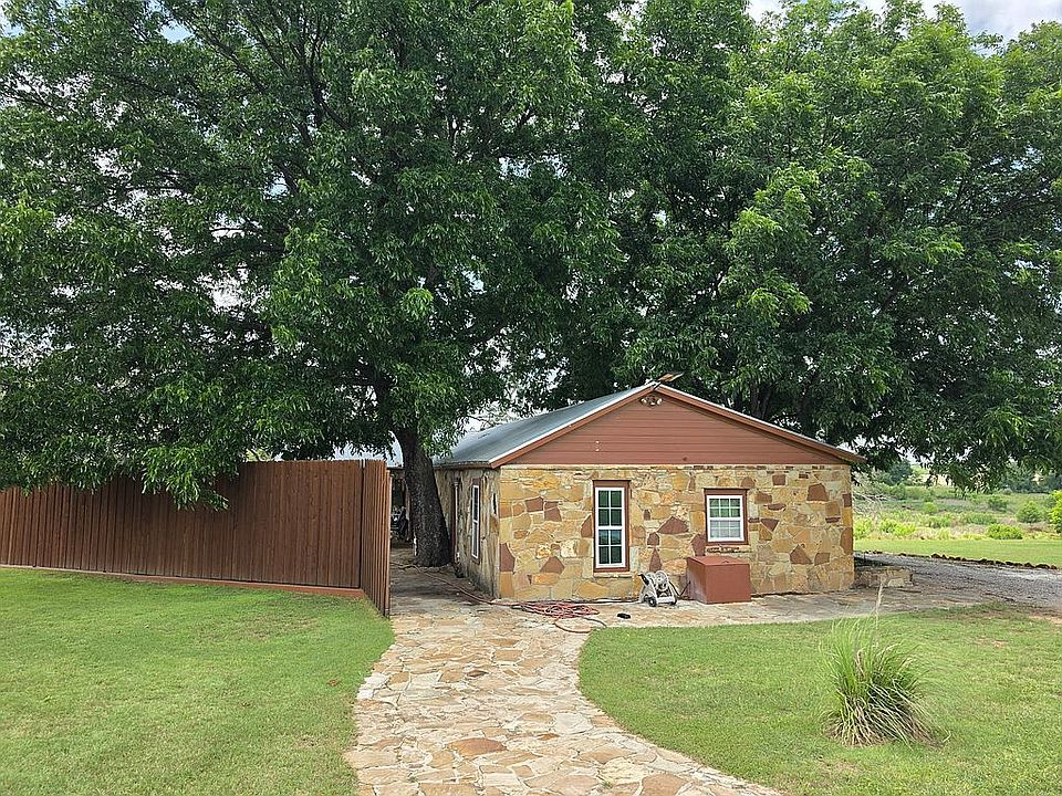 1st image of 205 Lake Point Rd