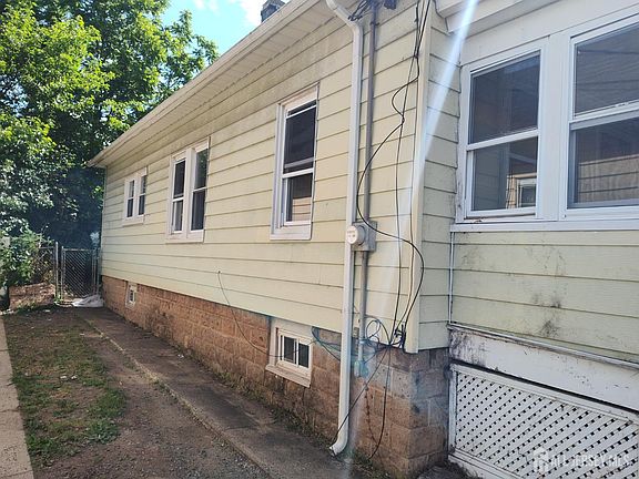 2nd image of 71 S Ward St