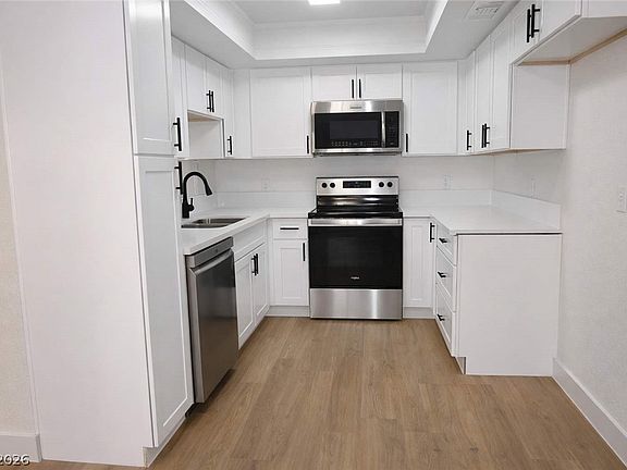 5th image of 4041 Nook Way APT B