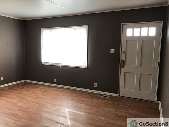 3rd image of 2357 N Moreland Ave