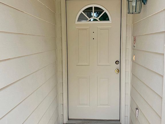 2nd image of 908 Singley Ave #B