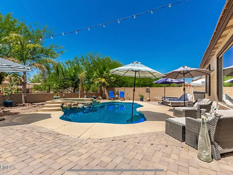 14085 W Windrose Dr — Photo 20