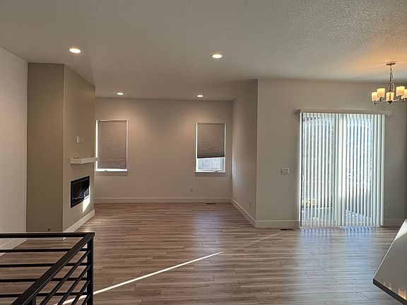 4th image of 2940 E 102nd Pl