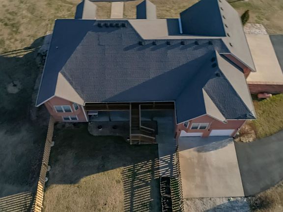 2nd image of 351 Ventura Dr