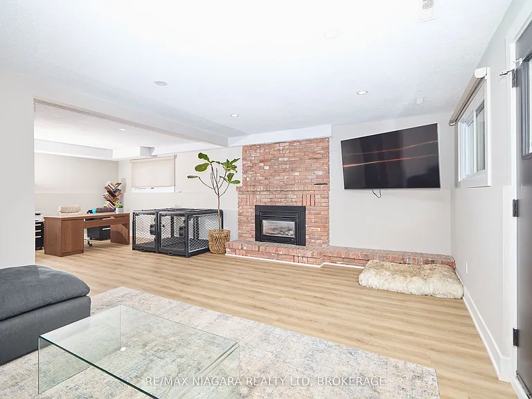 310 Main St — Photo 17