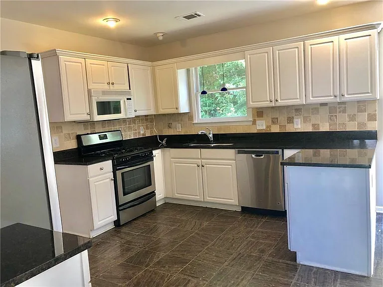 2102 Chatou Pl NW — Photo 11