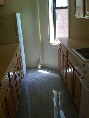 Rented by Front Line NY Realty | media 24