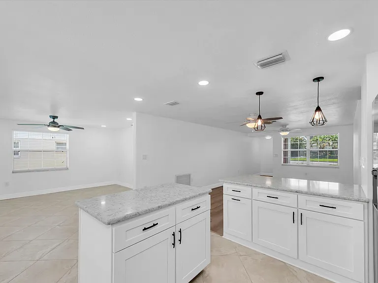 5600 Bayou Grande Blvd NE — Photo 12