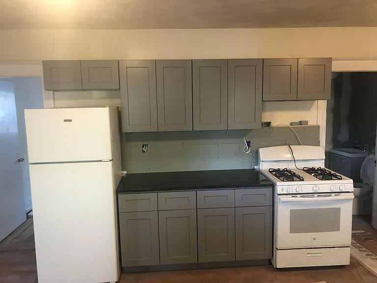 34 Cabot St #4 — Photo 5