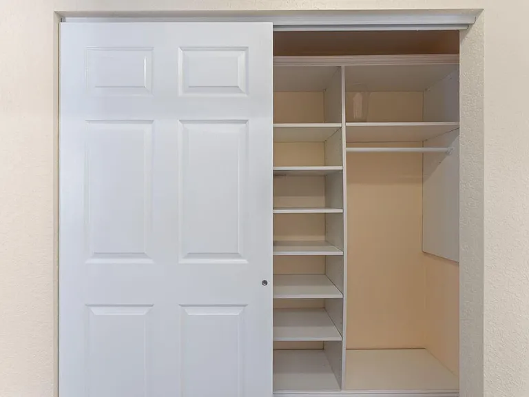 8492 Breezy Oak Way — Photo 32