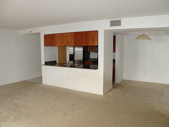 4th image of 1200 Brickell Bay Dr APT 2123