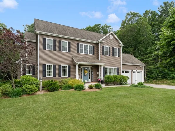 12 Cranberry Ln, Wrentham, MA 02093