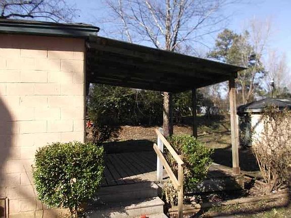 view from drive to back