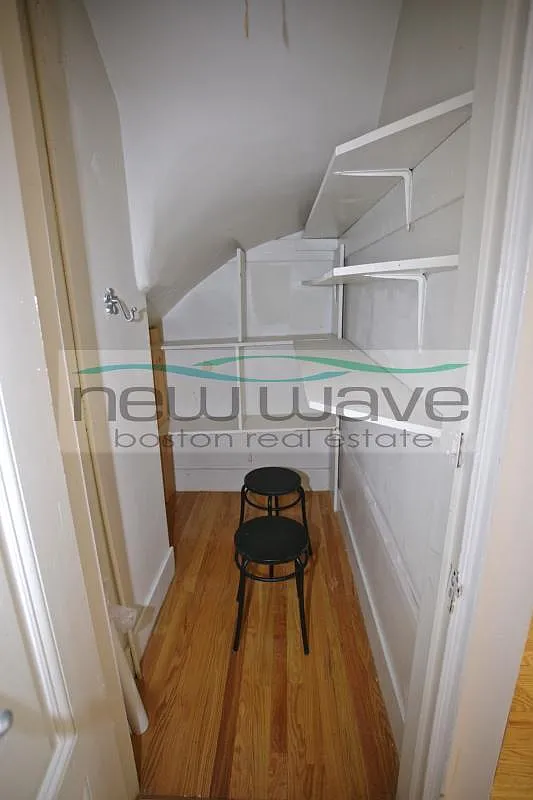 1 bed, 550 sqft, $2,700 — Photo 4