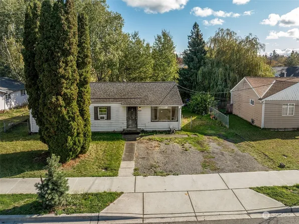 8031 S Sheridan Avenue, Tacoma, WA 98408