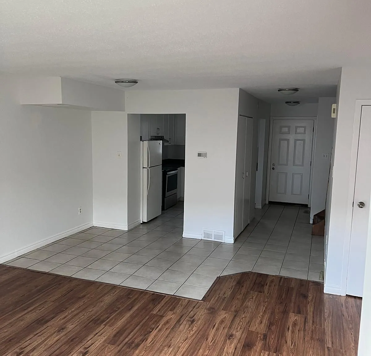 3 bed, $2,400 — Photo 3