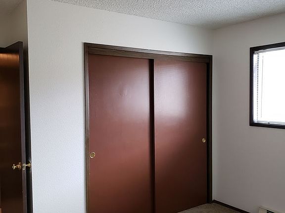 4th image of 1712 E Fourth Plain Blvd #22