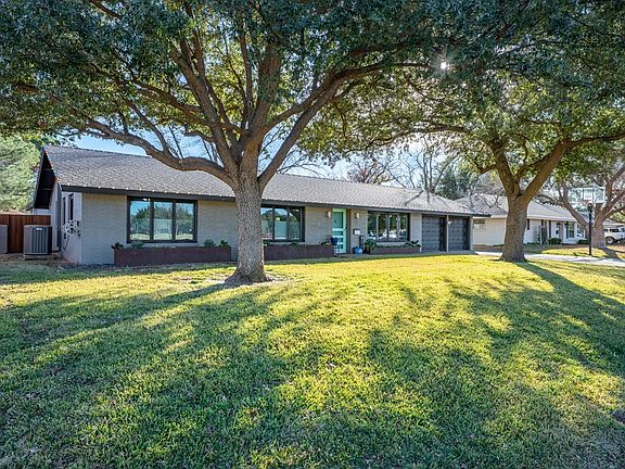 2nd image of 2303 Shell Ave