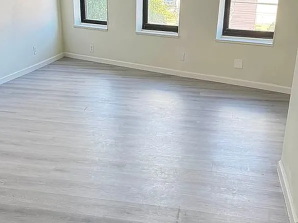 94-14 Corona Ave #Mix, Elmhurst, NY 11373