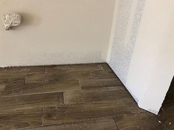 5th image of 2535 Wilhurt Ave