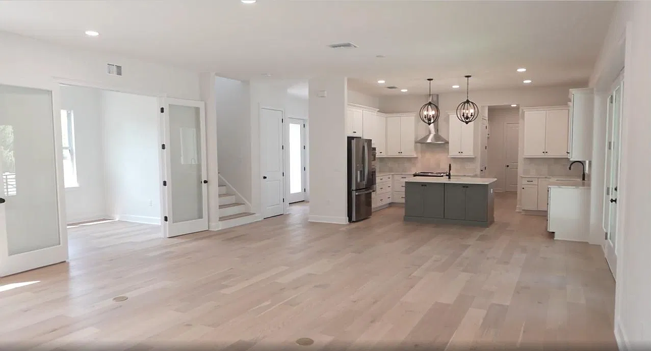 5 bed, 4.5 bath, 3620 sqft, $10,500 — Photo 2