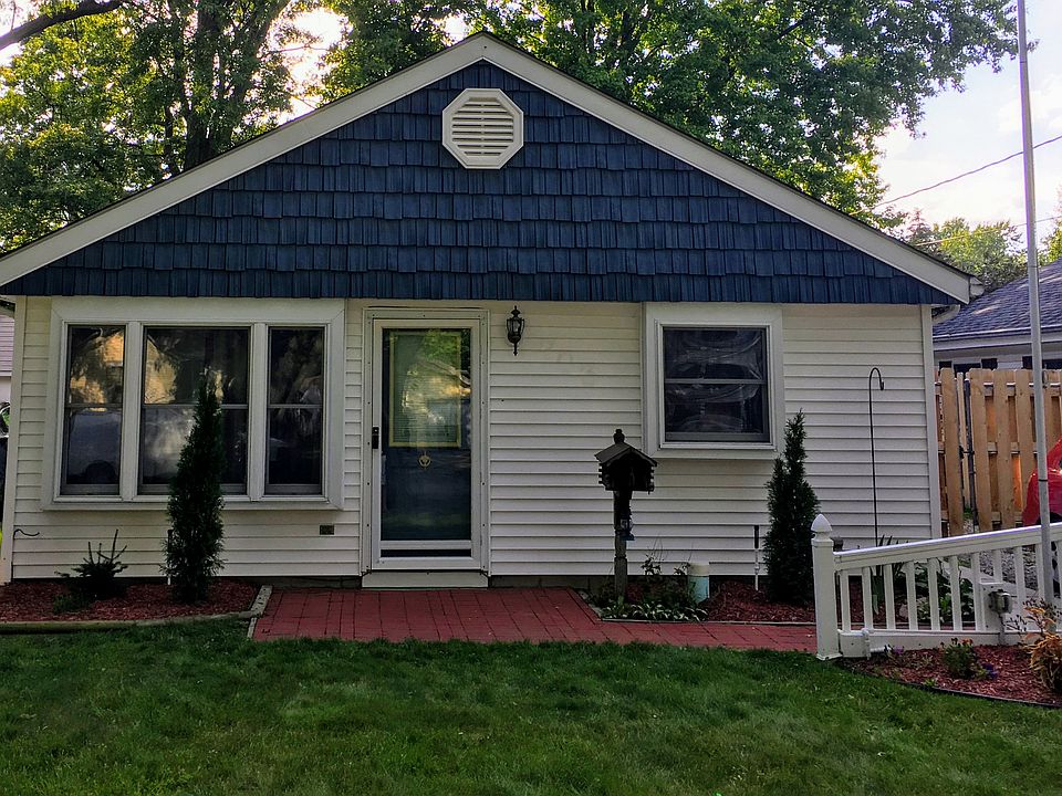 1st image of 703 Boston Ave