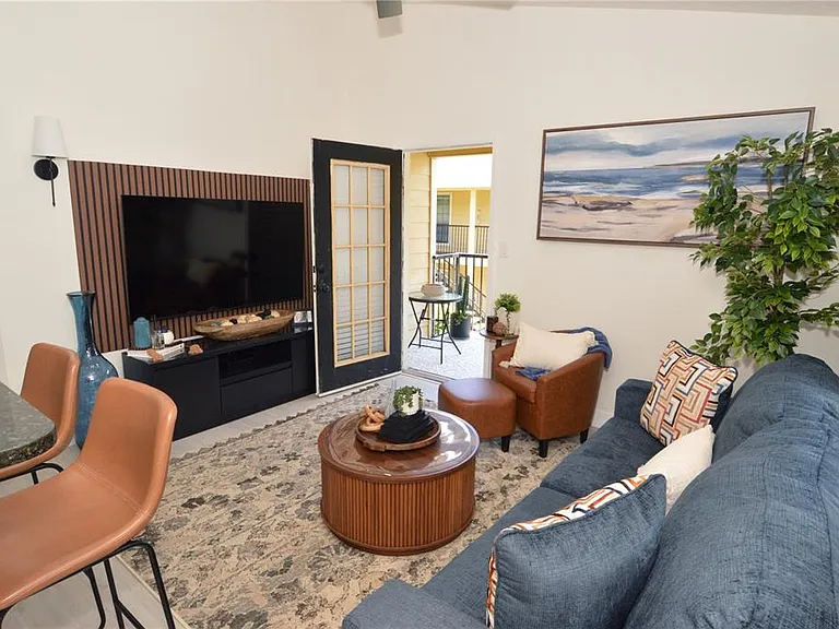 8714 Mallard Reserve Dr #201 — Photo 22