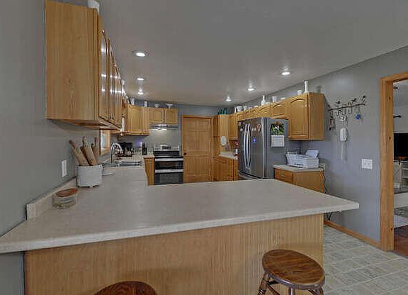 5th image of 140 Newman Rd #B