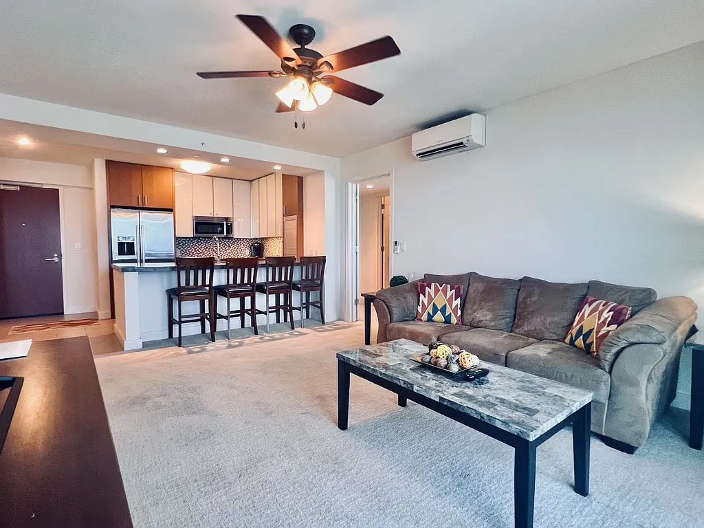 2 bed, 930 sqft, $4,800 — Photo 3