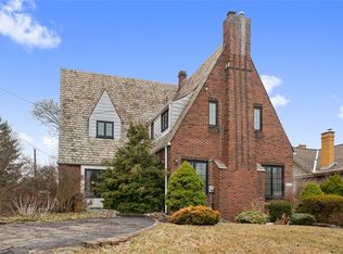 1009 Cochran Rd, Pittsburgh, PA 15243