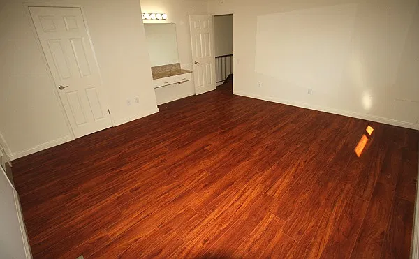 2 bed, 1.5 bath, 1200 sqft, $3,345 — Photo 2