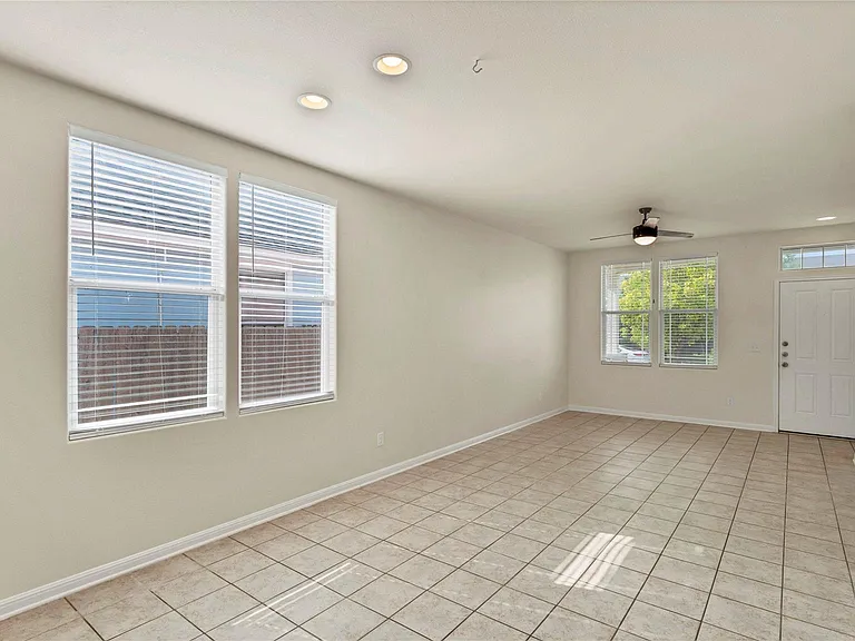 334 Newberry Trl #MAIN HOME — Photo 10
