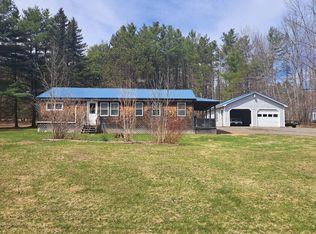 901 N Dexter Rd, Sangerville, ME 04479
