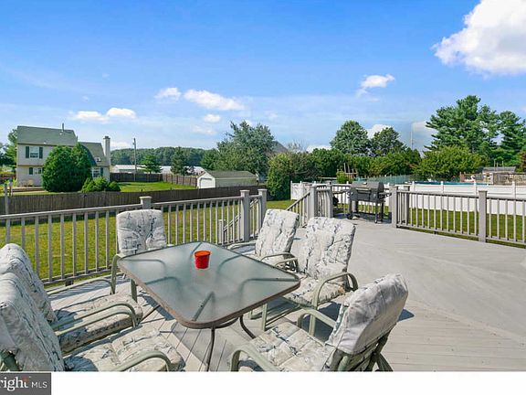 2nd image of 2619 Barry Dr