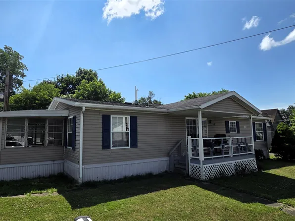 14 Garfield St, Waverly, NY 14892