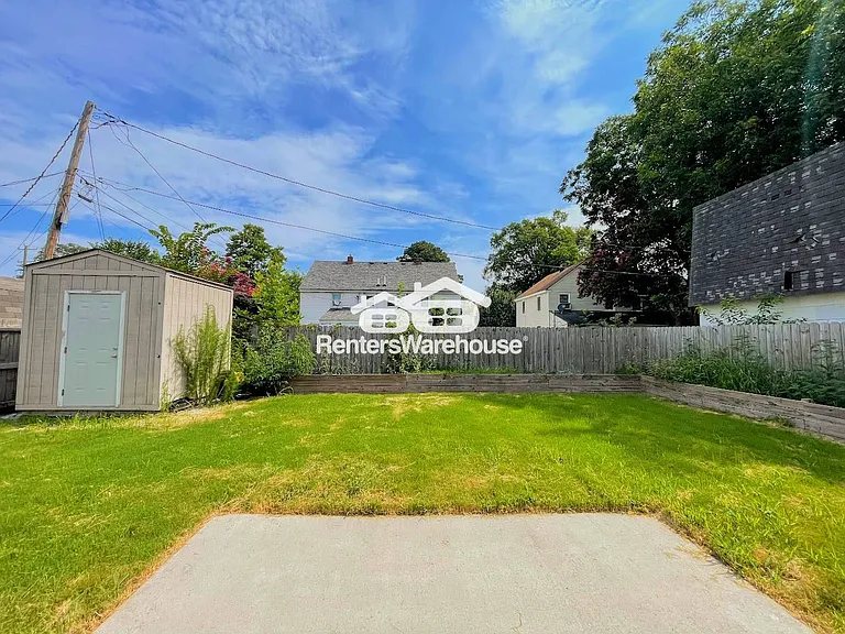 135 Cushing St — Photo 37