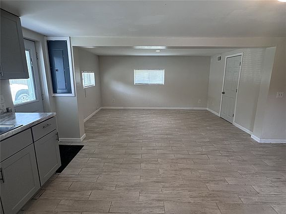 5th image of 45 Kettle Dr